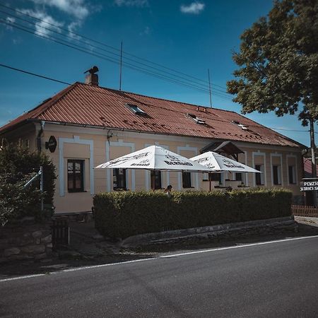 Penzion U Draci Skaly Hotel Svojse ภายนอก รูปภาพ