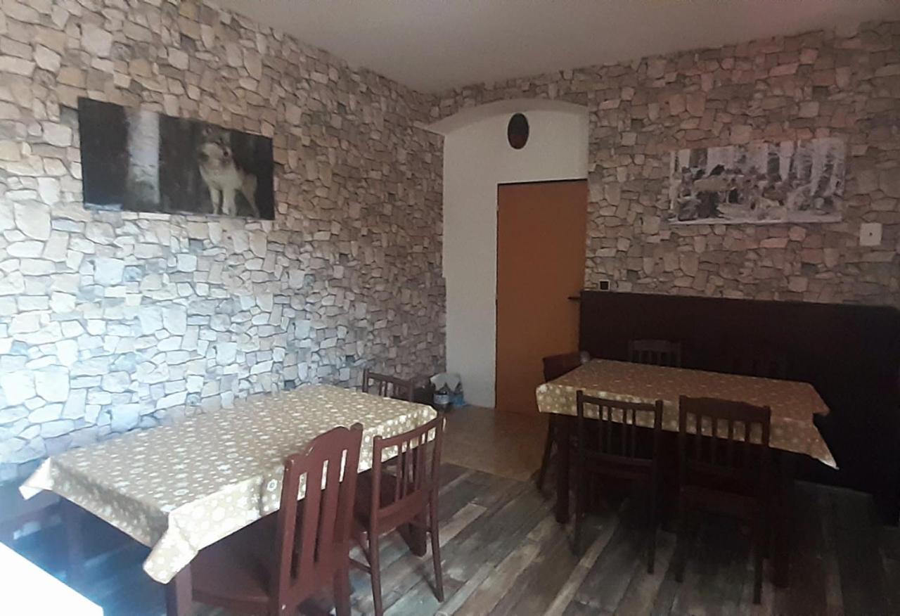 Penzion U Draci Skaly Hotel Svojse ภายนอก รูปภาพ